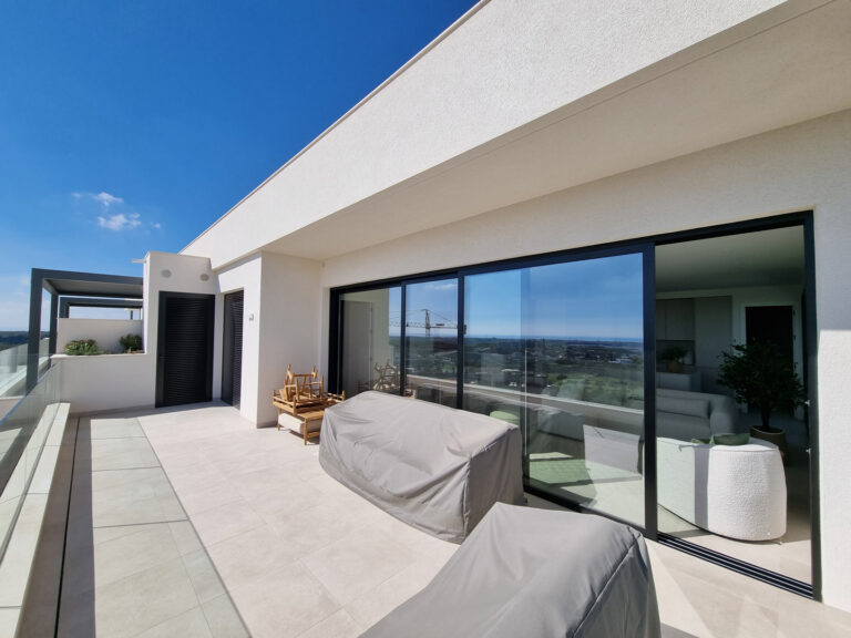 apartment for sale in Las Colinas Golf and Country Club