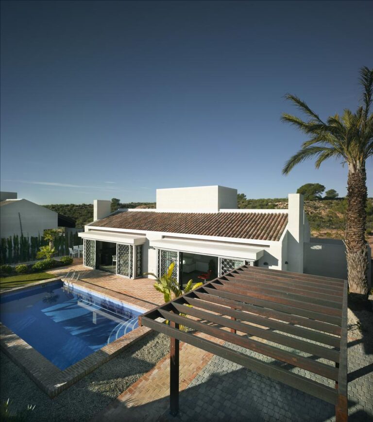 villa for sale in Peraleja Golf and Nature Resort